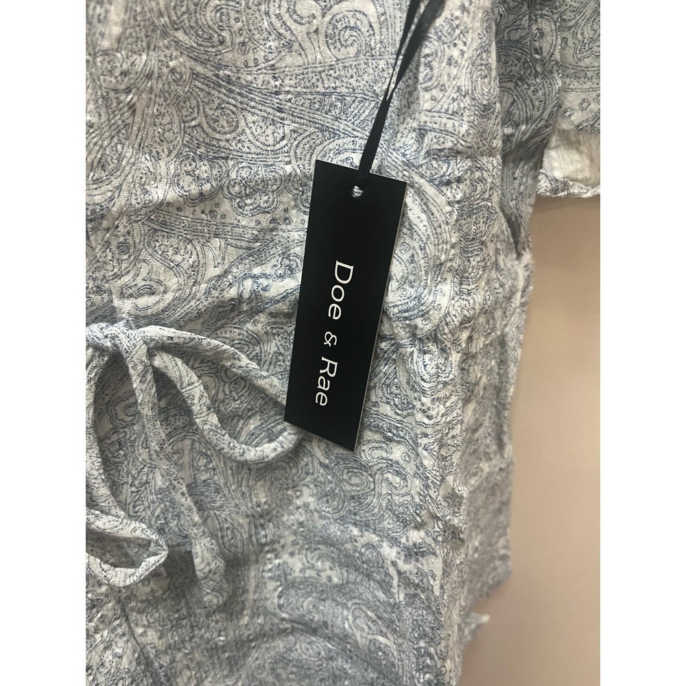 Doe & Rae Paisley top Size small​ - Picture 2 of 6